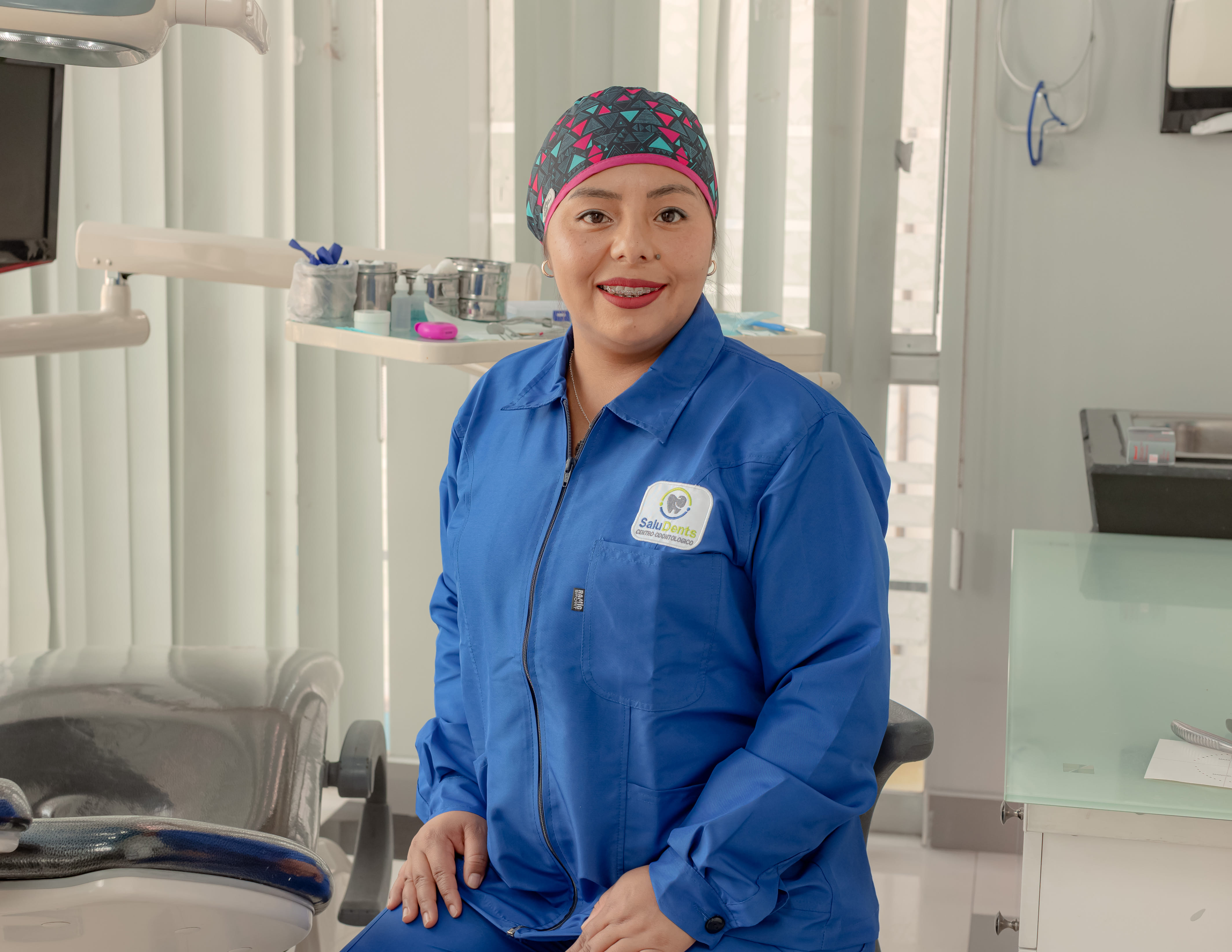 Especialista en implantología de Saludents Cusco