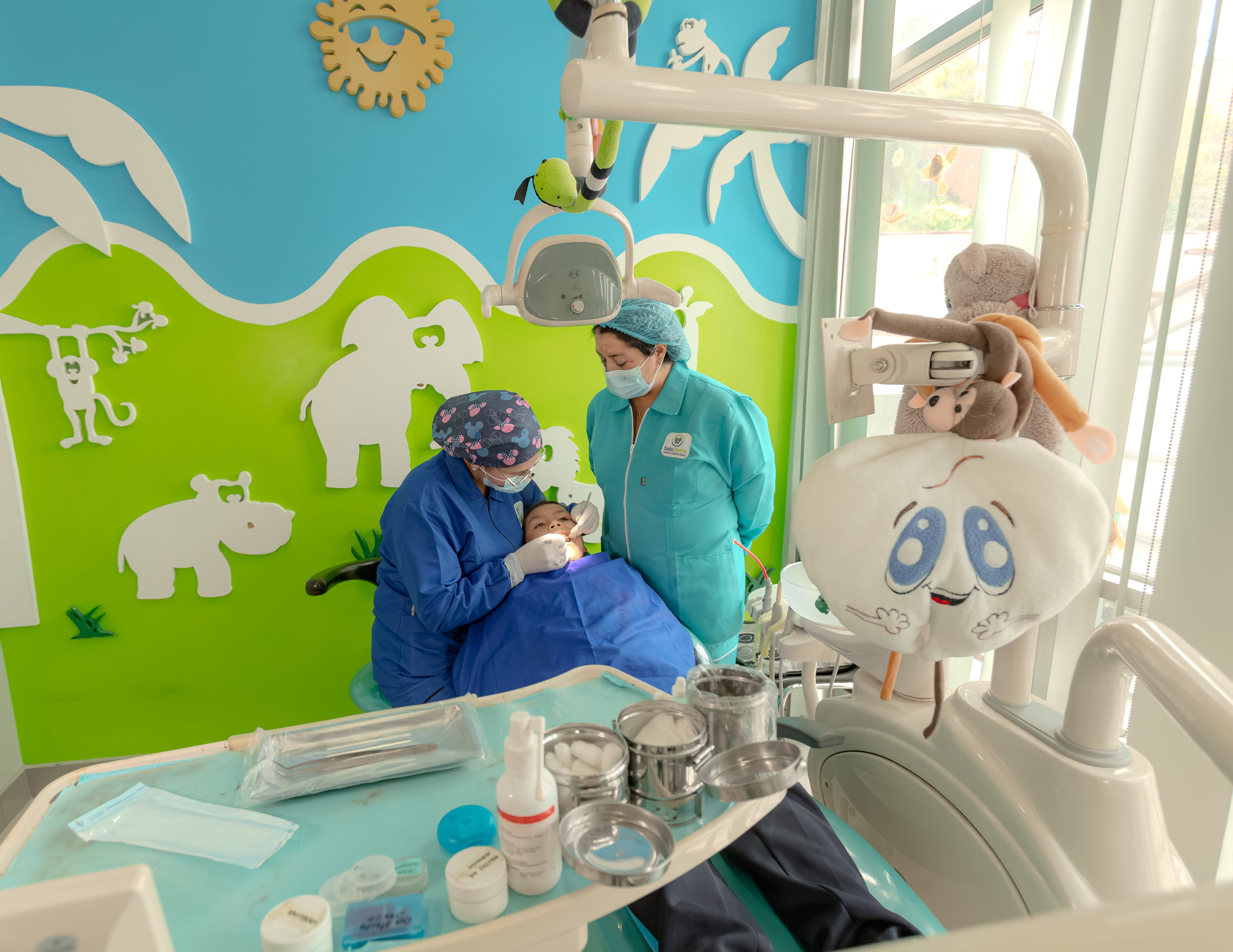 Consultorio infantil equipado en Saludents Cusco